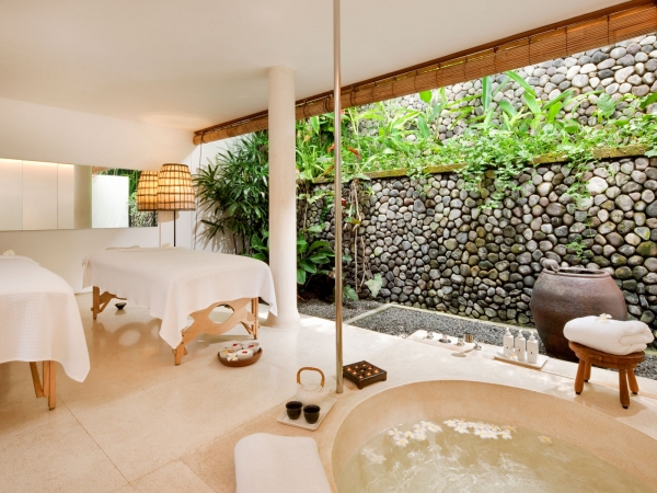 UmabyCOMO��Ubud�Ƶ�
