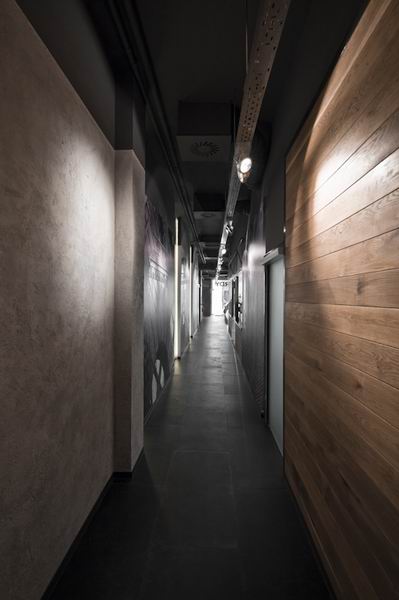匈牙利KNRDY牛排酒吧餐廳