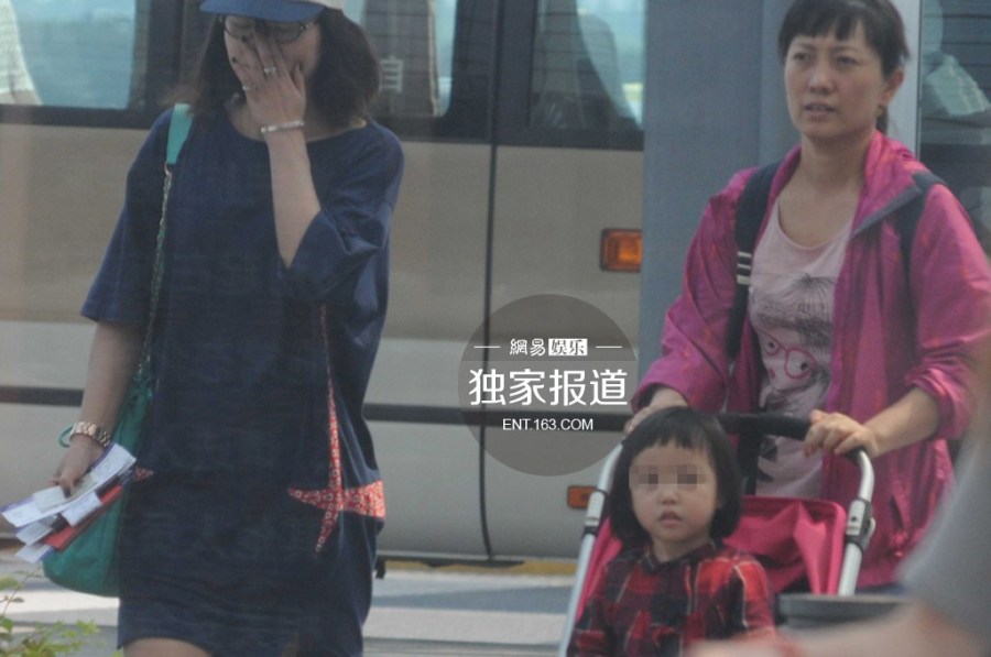 �wޱ�yŮ�F��C�� ���͵�ķ��_����