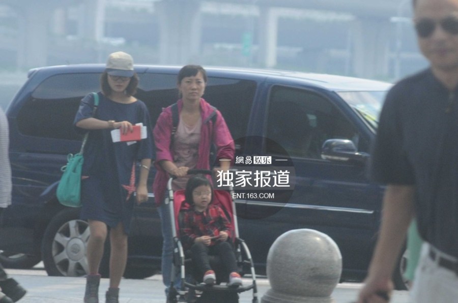 �wޱ�yŮ�F(xi��n)��C(j��)��(ch��ng)���͵�ķ��_(k��i)����