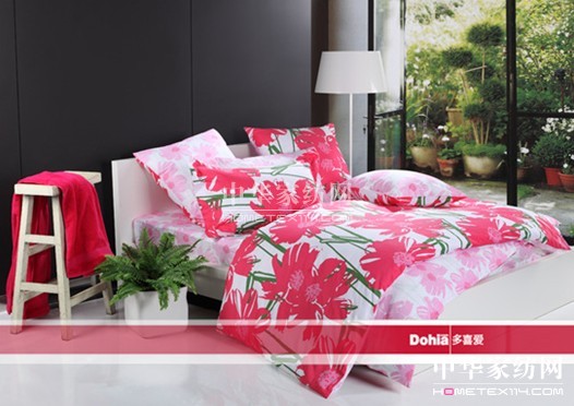 多喜愛打造床品的花花世界