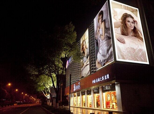 家紡協(xié)會領導前往絲綢家紡企業(yè)調研