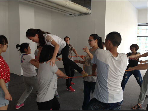 �{�z��Ҽ���̽�������һ����Ӗ��ģʽ