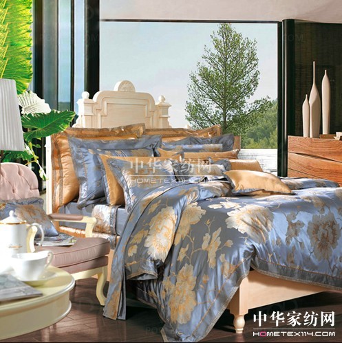 家紡產(chǎn)品設(shè)計(jì)的中西對(duì)壘