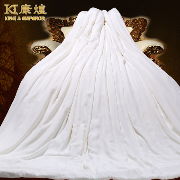 康煌創(chuàng)始人何湄:中國呼喚高端蠶絲被品牌