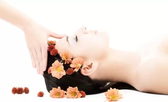 Ů�����@�ӟ��ɵģ��z���D��zS+��Ů�������