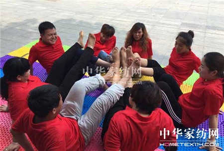 ������ؾ�Ӣ�R�ۣ���ϵ�＾�l(f��)չ��