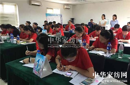 ������ؾ�Ӣ�R�ۣ���ϵ�＾�l(f��)չ��