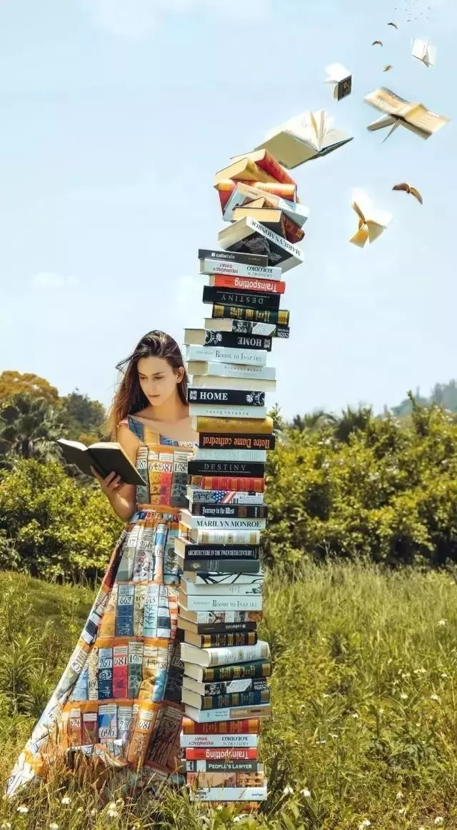 rOӋRFASHIONSHOWCASEzɞ麼ݕrƽ_