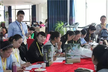 �Pʢ�Ҽ�2017���ġ���(y��u)�����Ʒ�l(f��)����(hu��)��ӆ؛��(hu��)�A�M��Ļ