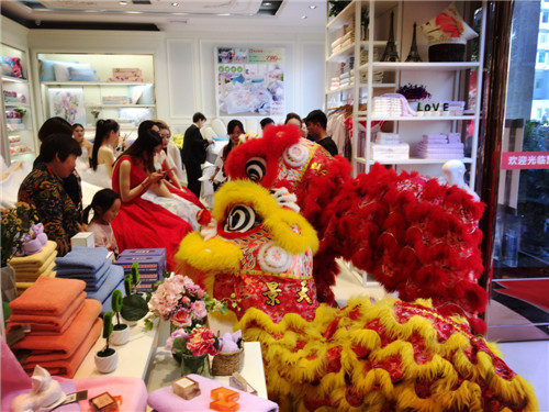 �Ԛ⣡��Ĳ��Ȼ�����@ôһ�ҳ���Pʢ�Ҽ��w��!