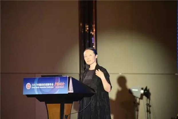 �������B(t��i)�µąf(xi��)ͬ��(chu��ng)���c�r(ji��)ֵ���죬2017�Ї�������(chu��ng)�����•�a(ch��n)Ʒ����ڸ��ݳɹ��e��