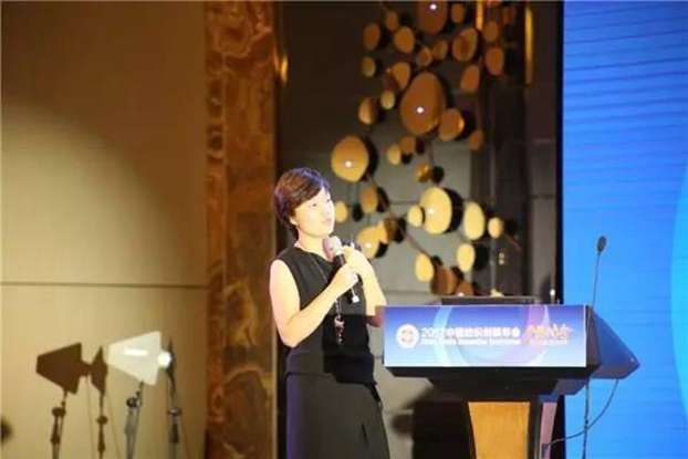 �������B(t��i)�µąf(xi��)ͬ��(chu��ng)���c�r(ji��)ֵ���죬2017�Ї�������(chu��ng)�����•�a(ch��n)Ʒ����ڸ��ݳɹ��e��