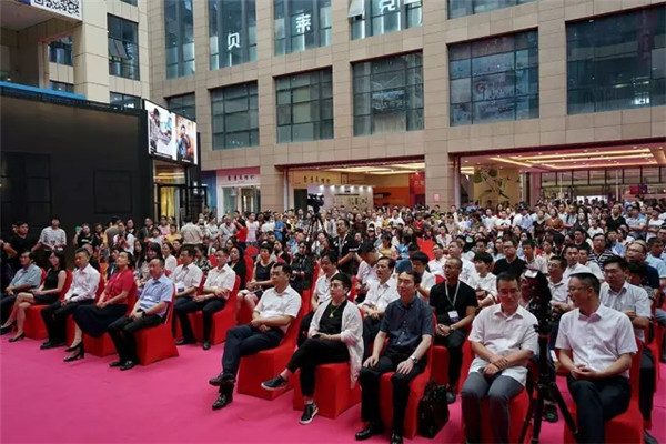 海寧家博會:20載風(fēng)雨同行,今朝再現(xiàn)雄風(fēng)