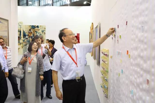 尋尋覓覓點(diǎn)點(diǎn)滴滴——2017中國國際纖維藝術(shù)展的“蹤跡”耐人尋味