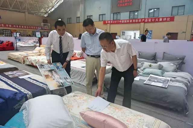 �Ҹ�������ζϯ����ͨ������������300���Ҽ��aƷ��Ů�����