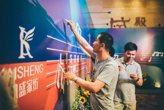 �����@����Ʒ�l�����������J�R�Pʢ��