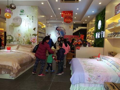 ˯�����Ҽ�¡���M�vꖽ��У�����𱬣�