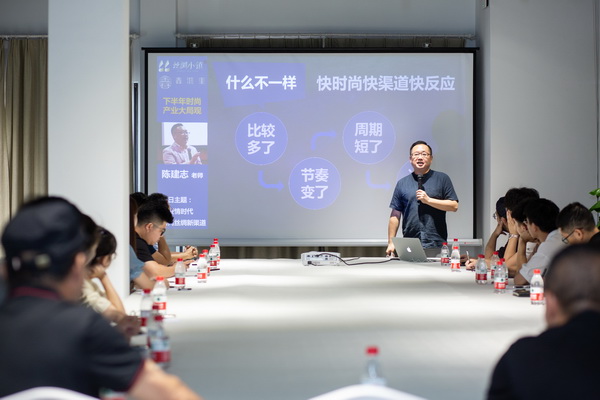 rhrδlչ}ՓںݽzIСe