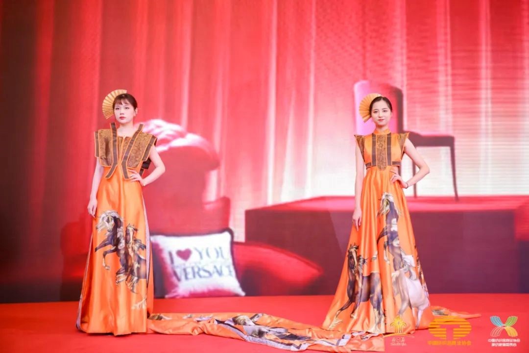 䁾֮͌·(sh)F(xin)|(zh)l(f)չ--2022Ї(gu)(yng)朴(hu)ͨ¡e