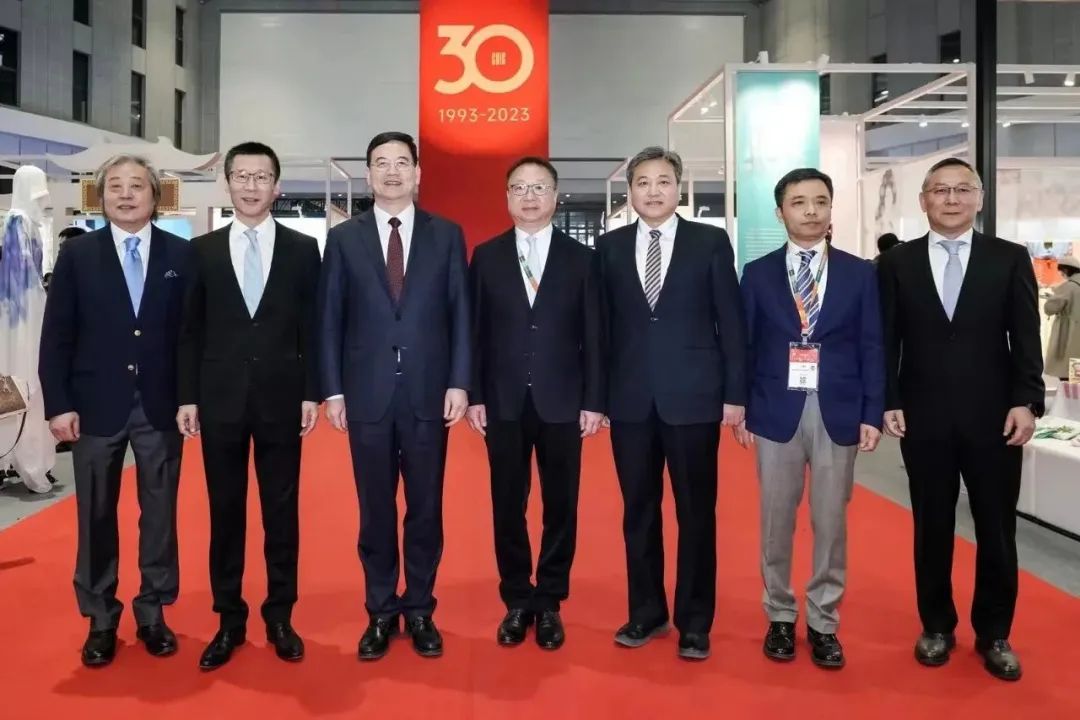 力為華夏添錦繡，織就神州好生活！2023中國紡聯(lián)春季聯(lián)展開幕式暨棉紡消費(fèi)季活動啟動儀式舉行