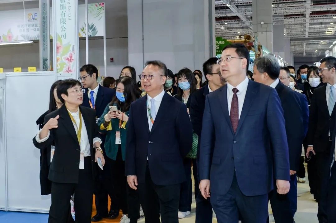 力為華夏添錦繡，織就神州好生活！2023中國紡聯(lián)春季聯(lián)展開幕式暨棉紡消費(fèi)季活動啟動儀式舉行