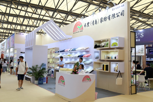 山東292家企業齊聚31屆華交會，青島家紡展團大放異彩