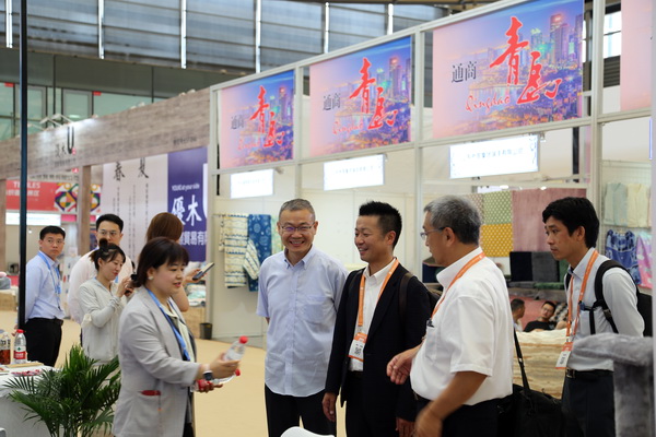 山東292家企業齊聚31屆華交會，青島家紡展團大放異彩
