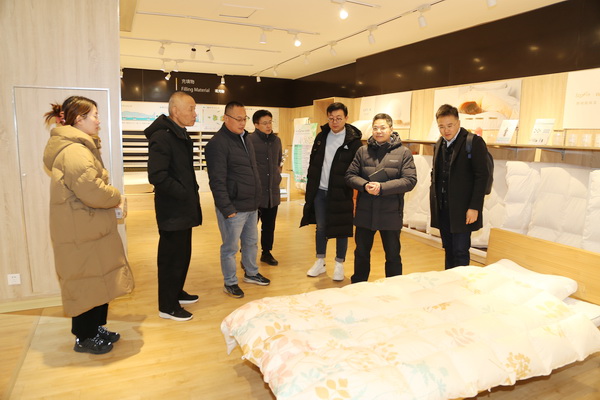 中家紡領導調研青島家紡龍頭企業--眾地家紡