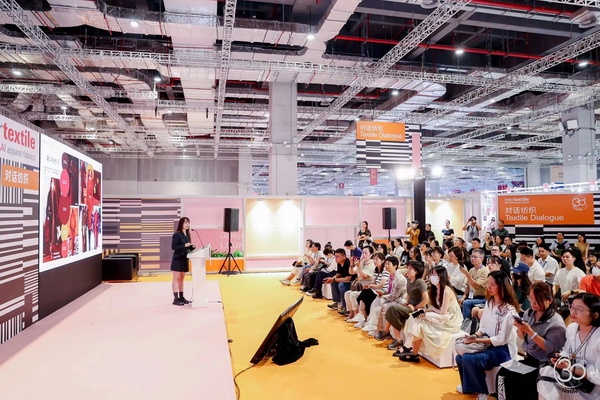 超10萬名觀眾參觀2024intertextile秋冬面輔料展 | 2025上海、深圳兩地三展新程再啟
