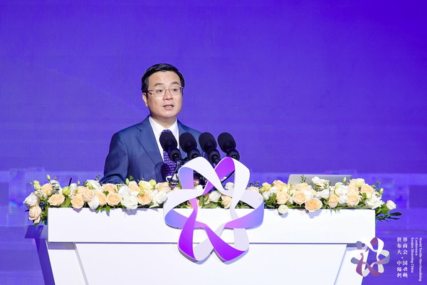 &ldquo;時(shí)尚境界 新質(zhì)未來&rdquo;--2024第七屆世界布商大會(huì)于柯橋舉行