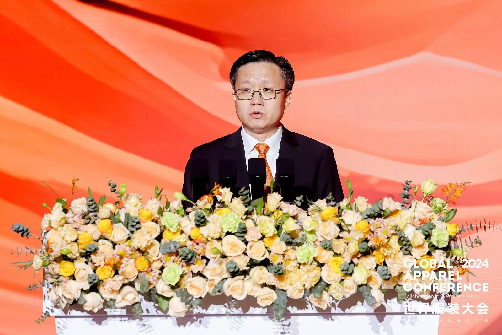 “融和”20個國家和地區服裝精英,2024世界服裝大會在東莞虎門開幕