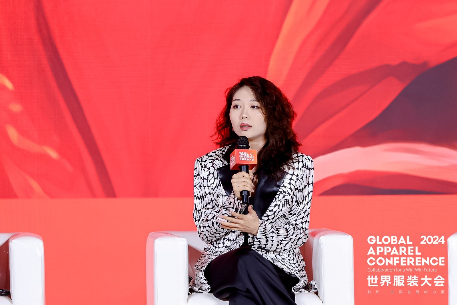 “融和”20個國家和地區服裝精英,2024世界服裝大會在東莞虎門開幕