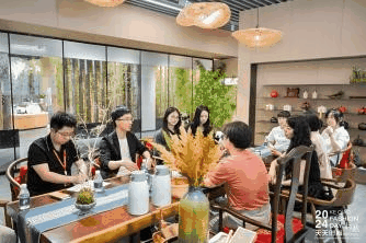 融匯優(yōu)質(zhì)資源,提速時(shí)尚發(fā)展!“2024柯橋天天時(shí)尚”完美交卷!