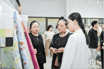 融匯優(yōu)質(zhì)資源,提速時(shí)尚發(fā)展!“2024柯橋天天時(shí)尚”完美交卷!