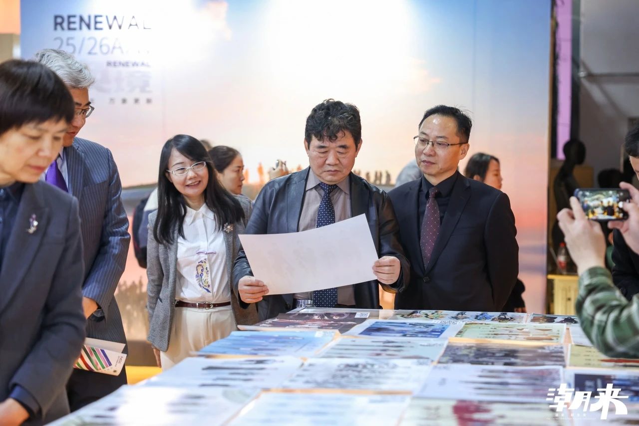 以第二十八屆（2025）&ldquo;真皮標志杯&rdquo;設計大賽初賽、潮來&middot;必訂&mdash;&mdash;設計版權交易會、2025海寧優材&middot;新質聯盟聯合展、潮來課堂分享沙龍等系列活動為支點，&ldquo;海寧時間&rdquo;再一次撬動千億時尚產業的澎湃動能。