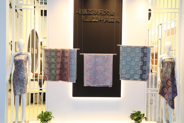 潮涌鵬城，開啟時尚 &ldquo;超鏈接&rdquo;丨第30屆FASHION SOURCE時尚之源深圳展、AW25深圳原創時裝周盛大啟幕