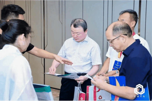  2025中國家紡協(xié)會床品年會在沭陽召開，揭開健康家紡消費(fèi)密碼