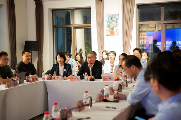  共繪時尚新藍圖--&ldquo;2025青島時尚產業峰會&rdquo;圓滿舉行