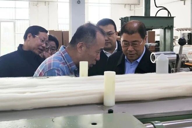 河北省工信廳領導調研清河兩家羊絨企業關注與石家莊紡織企業攜手創新發展