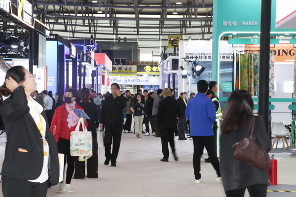 創(chuàng)新科技引領產業(yè)未來，ShanghaiTex 2025圓滿收官－2027年再赴申城之約